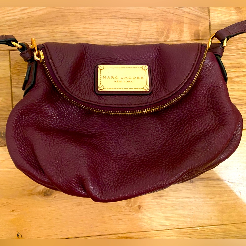 Marc by Marc Jacobs - Authentic original leather crossbody bag.